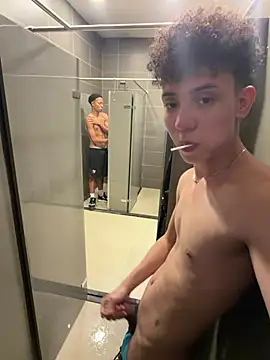 yoursexyjose's Webcam Show