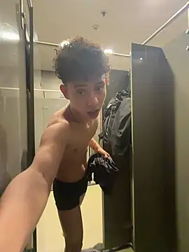 yoursexyjose ওয়েবক্যাম শো