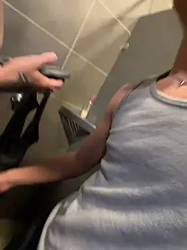 הופעת וובקאם של yoursexyjose