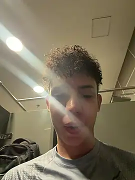 yoursexyjose Show Webcam