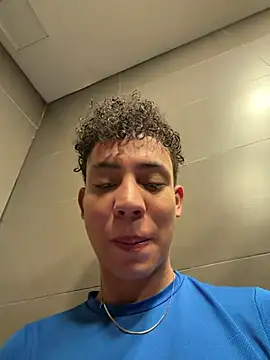 yoursexyjose Шоу с уебкамера