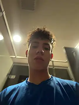 yoursexyjose Webcam Show