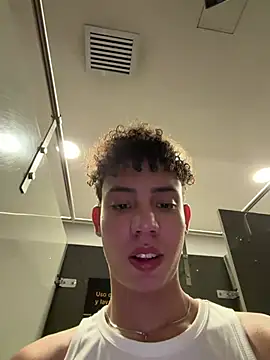 yoursexyjose Шоу с уебкамера