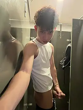 yoursexyjose Show Webcam