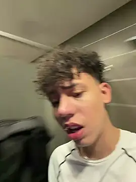 yoursexyjose's Webcam Show