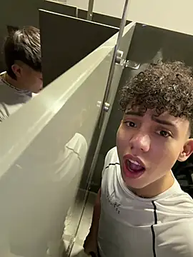 yoursexyjose Webcam-Show