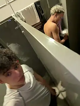 Вебкам-шоу yoursexyjose