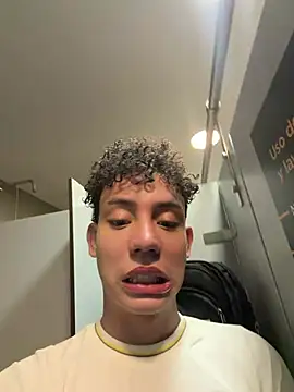 yoursexyjose Webcam show