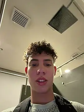 Show Webcam de yoursexyjose