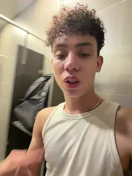 yoursexyjose Show Webcam