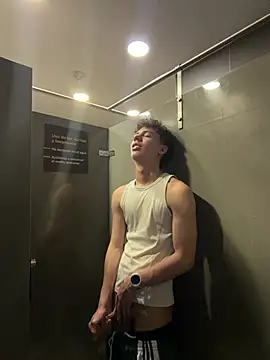 yoursexyjose's Webcam Show