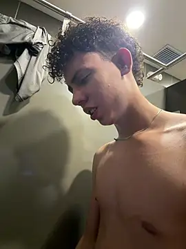 Show Webcam de yoursexyjose