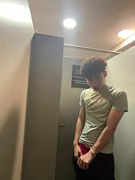 yoursexyjose: διαδικτυακό σόου στην κάμερα