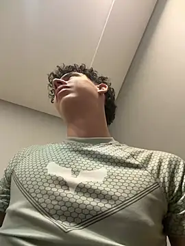 yoursexyjose Webcam show