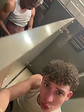 yoursexyjose Webcam Show