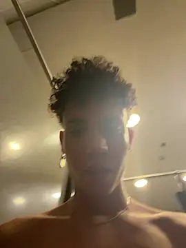 yoursexyjose Webcam show