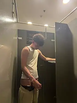yoursexyjose Шоу с уебкамера