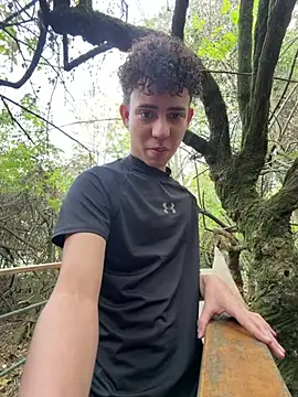 yoursexyjose Webcam Show
