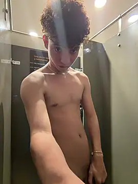 Show de yoursexyjose na webcam