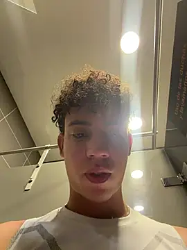 yoursexyjose Webcam-Show