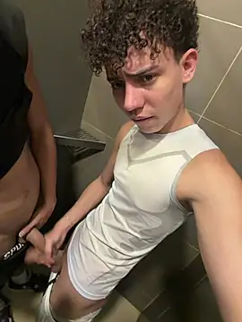 Вебкам-шоу yoursexyjose