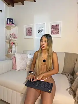 Mia_Rosee1 Chat XXX in diretta
