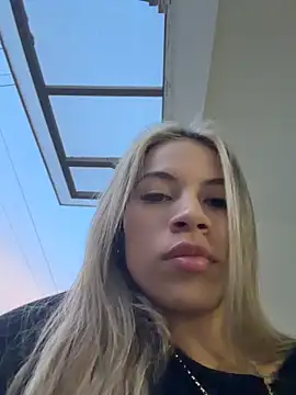 Mia_Rosee1's Webcam Show