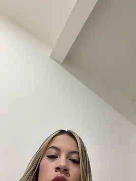 Czat XXX na żywo – Mia_Rosee1