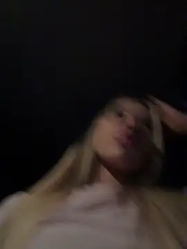 Mia_Rosee1's Webcam Show