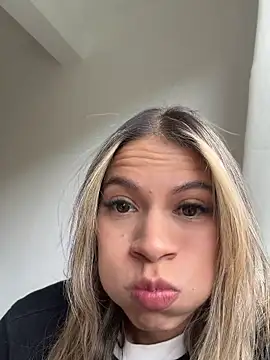 Mia_Rosee1's Live XXX Chat