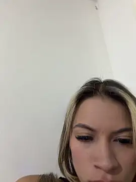 Mia_Rosee1 Obrolan Langsung XXX