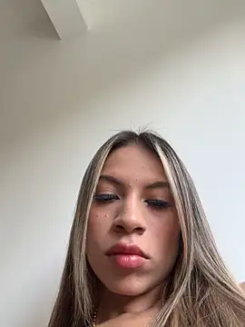 Czat XXX na żywo – Mia_Rosee1