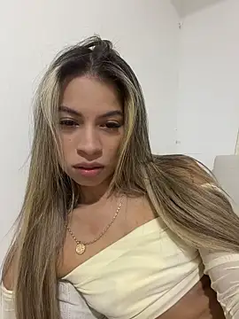 Mia_Rosee1 Pertunjukan Webcam