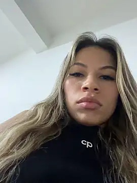 Czat XXX na żywo – Mia_Rosee1
