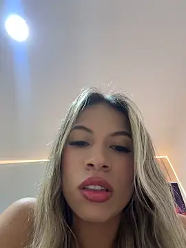 Chat +18 de Mia_Rosee1 ao vivo