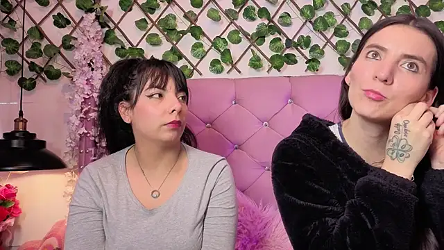 Valkiria-and-Dione – Live XXX-chat