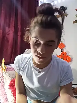 NathalialLooes Show in webcam
