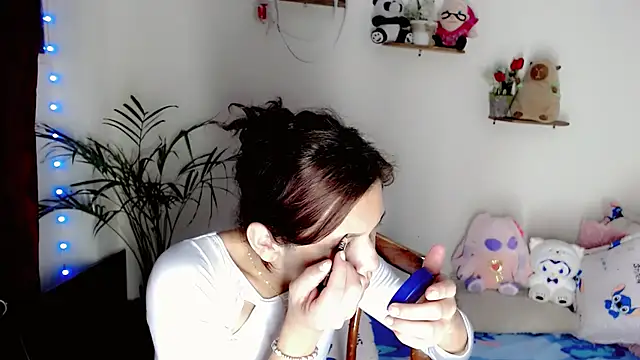 Show modela NathalialLooes na web-kameri