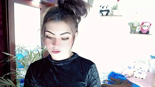 NathalialLooes Show in webcam