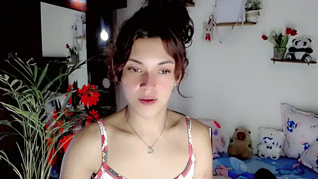 NathalialLooes Show in webcam