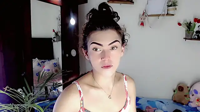 Show modela NathalialLooes na web-kameri