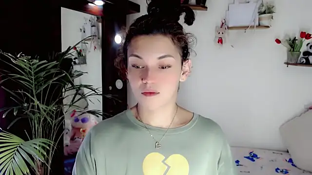 NathalialLooes Show in webcam