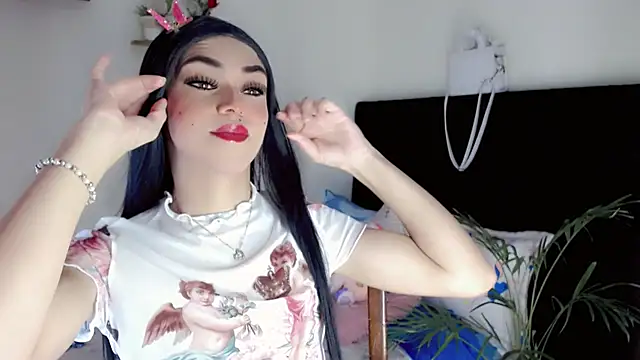 Show modela NathalialLooes na web-kameri