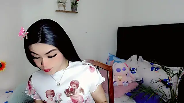 NathalialLooes Show in webcam