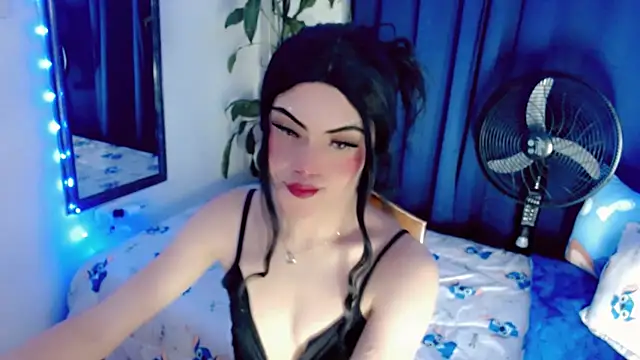 NathalialLooesn Webbikameraesitys