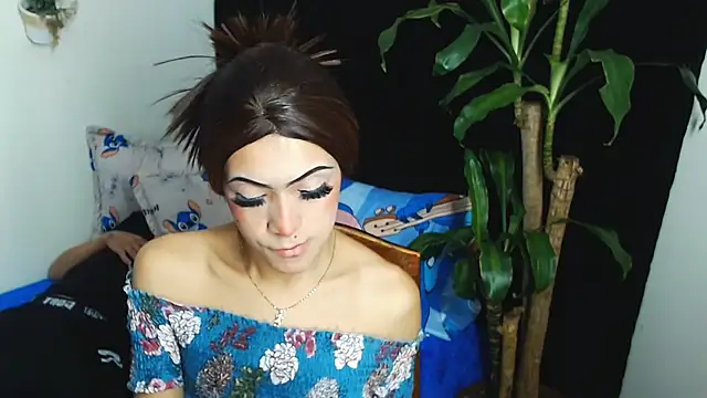 NathalialLooes: вебкам-шо у
