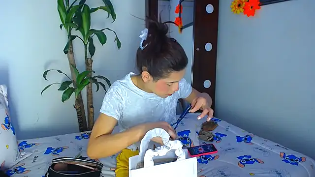 NathalialLooes Show in webcam