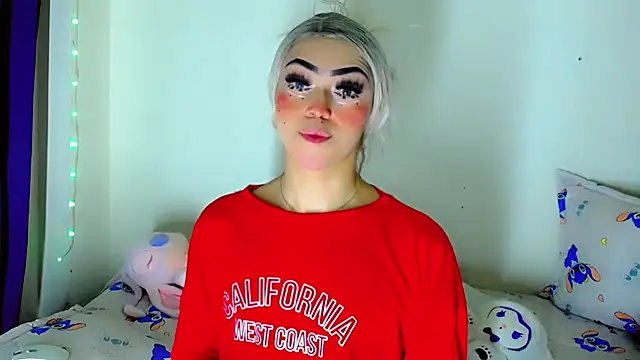 NathalialLooesn Webbikameraesitys