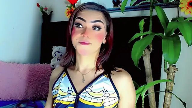 NathalialLooesn Webbikameraesitys