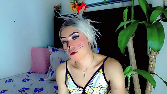 NathalialLooes Live XXX-Chat